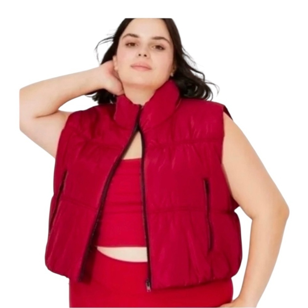 NWT Wild Fable Women's Puffer Vest- Maroon XS
